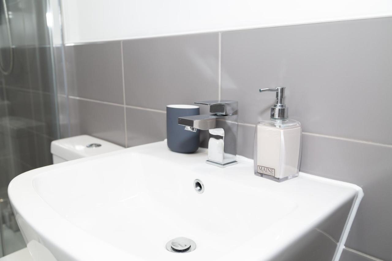 Apartment L1 Boutique By Happy Days Liverpool