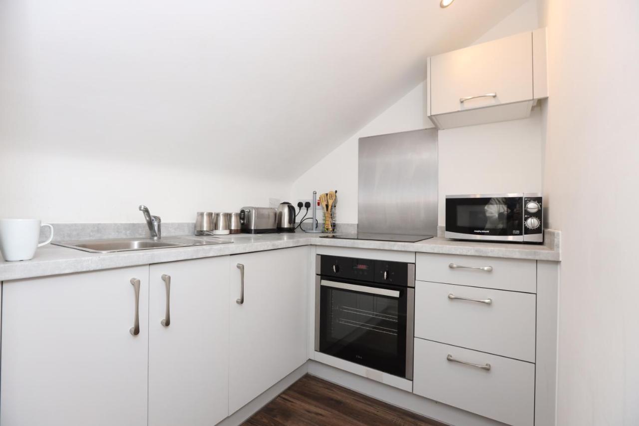 Apartment L1 Boutique By Happy Days Liverpool