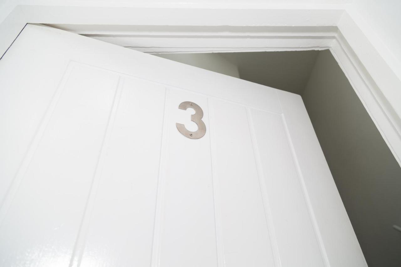 L1 Boutique By Happy Days